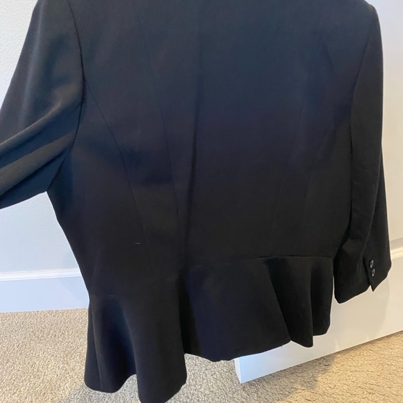 NWT WHBM Season-less ruffle collar Peplum Jacket - Picture 2 of 4